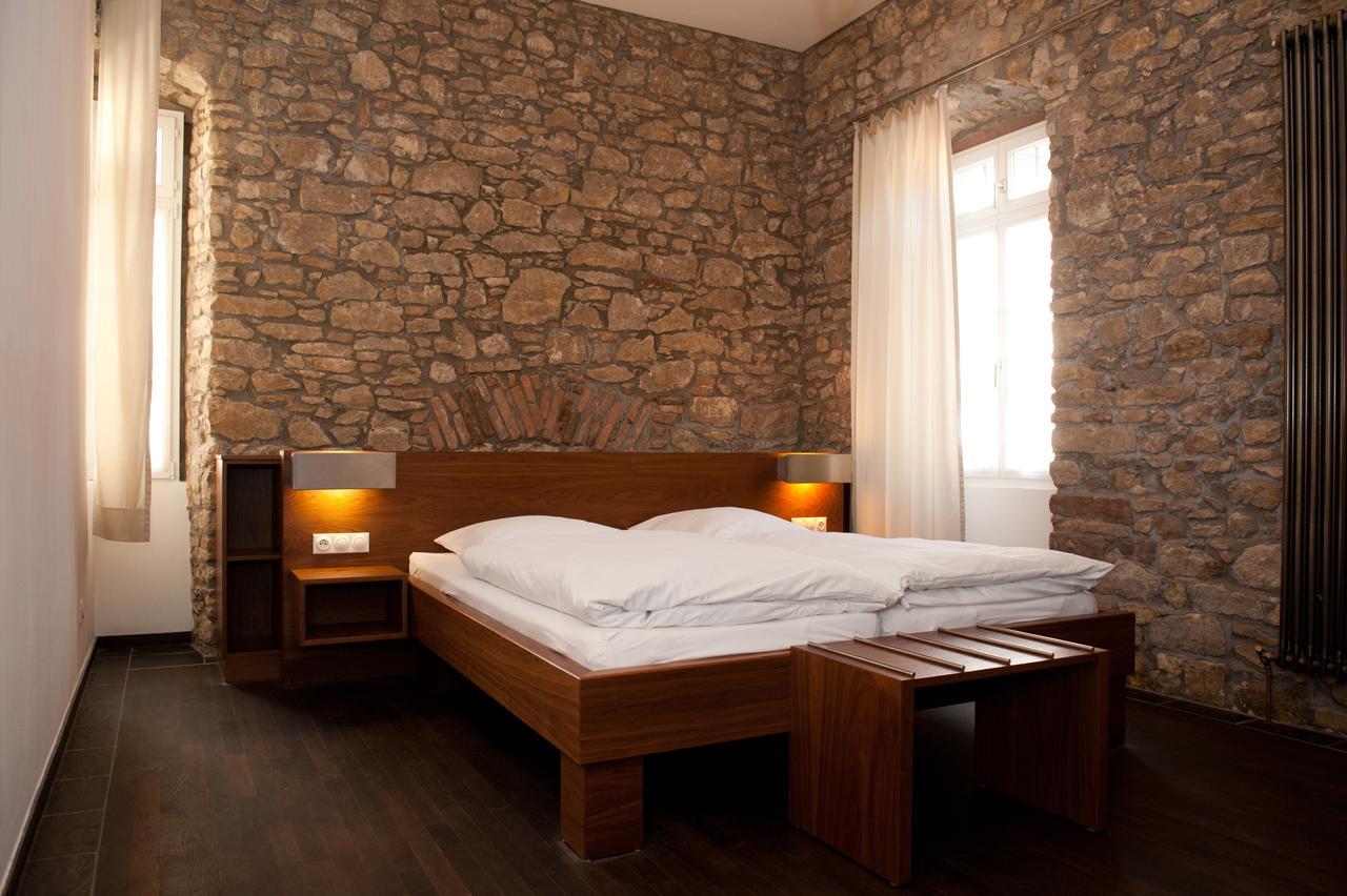 Weinhotel Koegler Эльтвилле Экстерьер фото