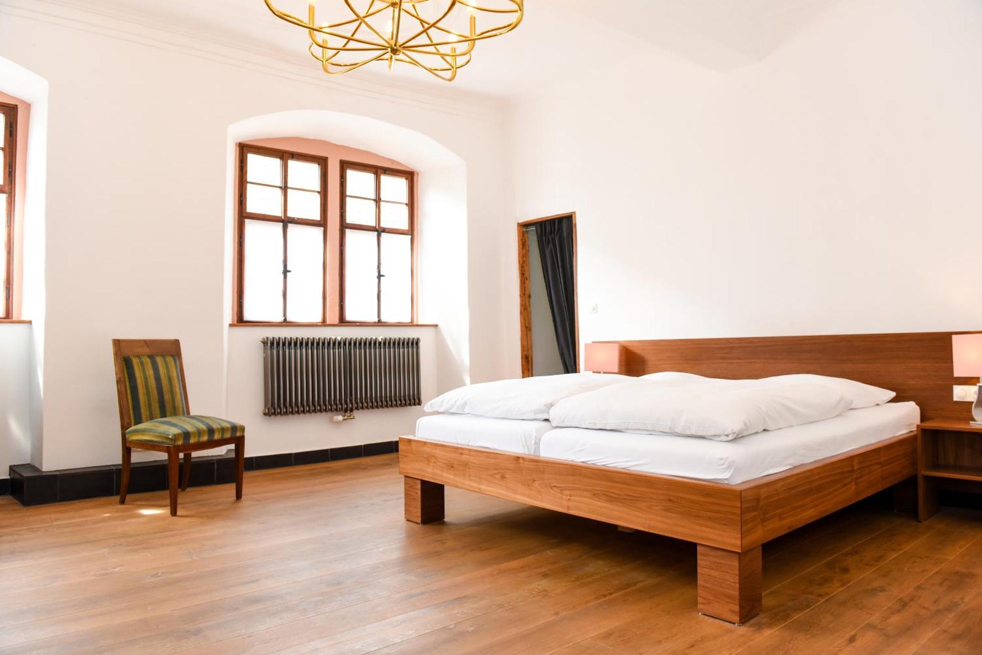 Weinhotel Koegler Эльтвилле Экстерьер фото